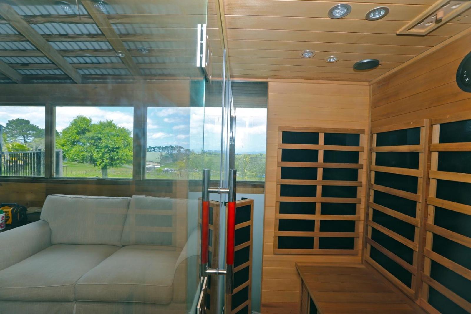 Holiday House In Totara Park Оукланд Екстериор снимка