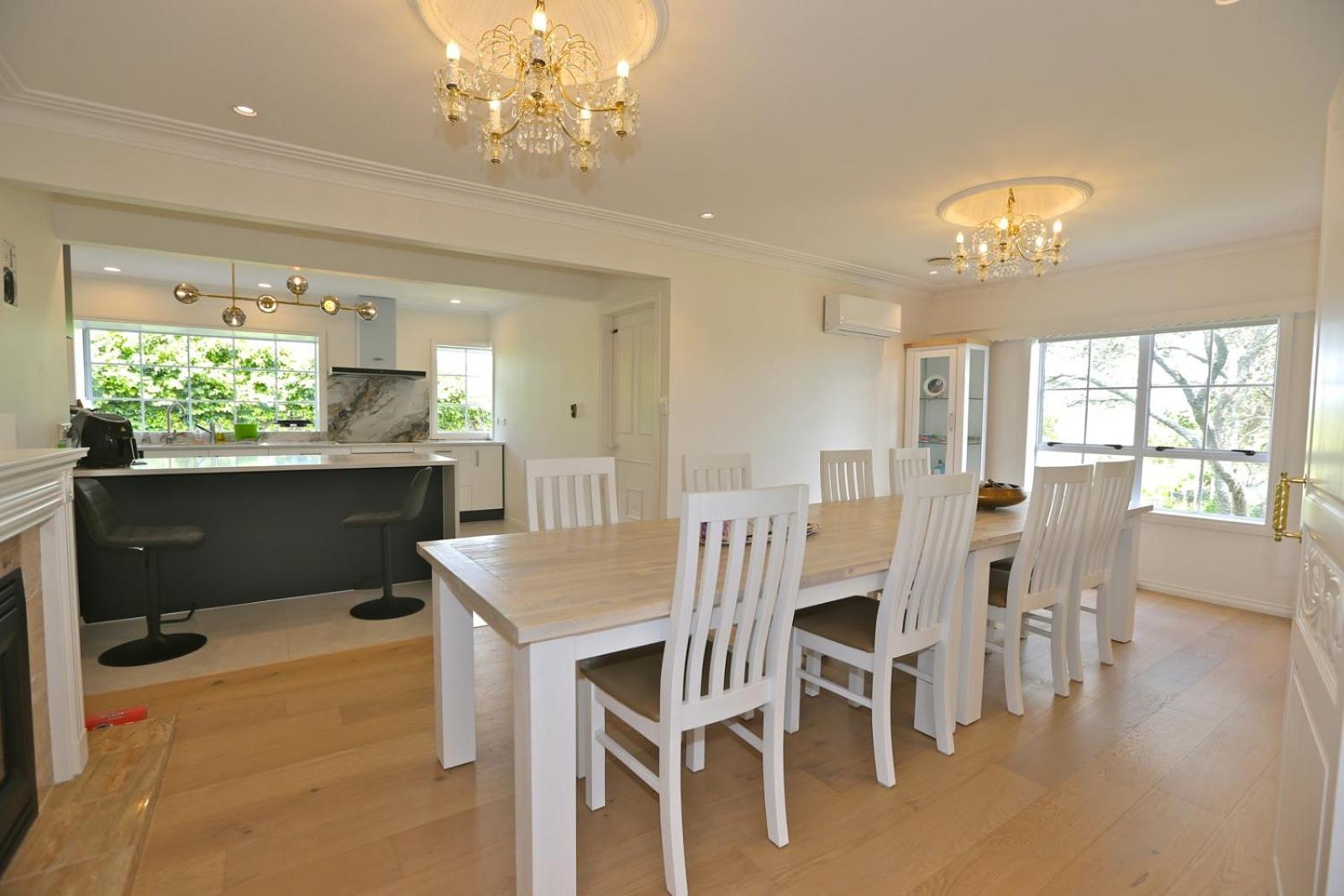 Holiday House In Totara Park Оукланд Екстериор снимка